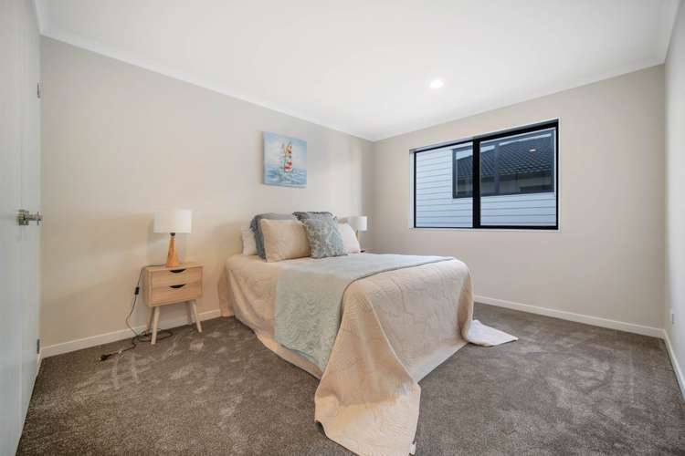 7 Uru Drive Flat Bush_16