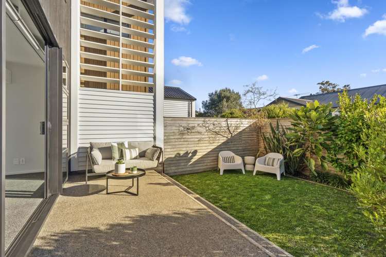 42c Tennyson Street Petone_16