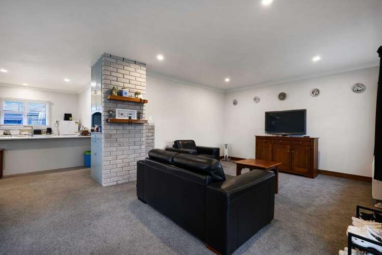 135 Walnut Avenue Allenton_11