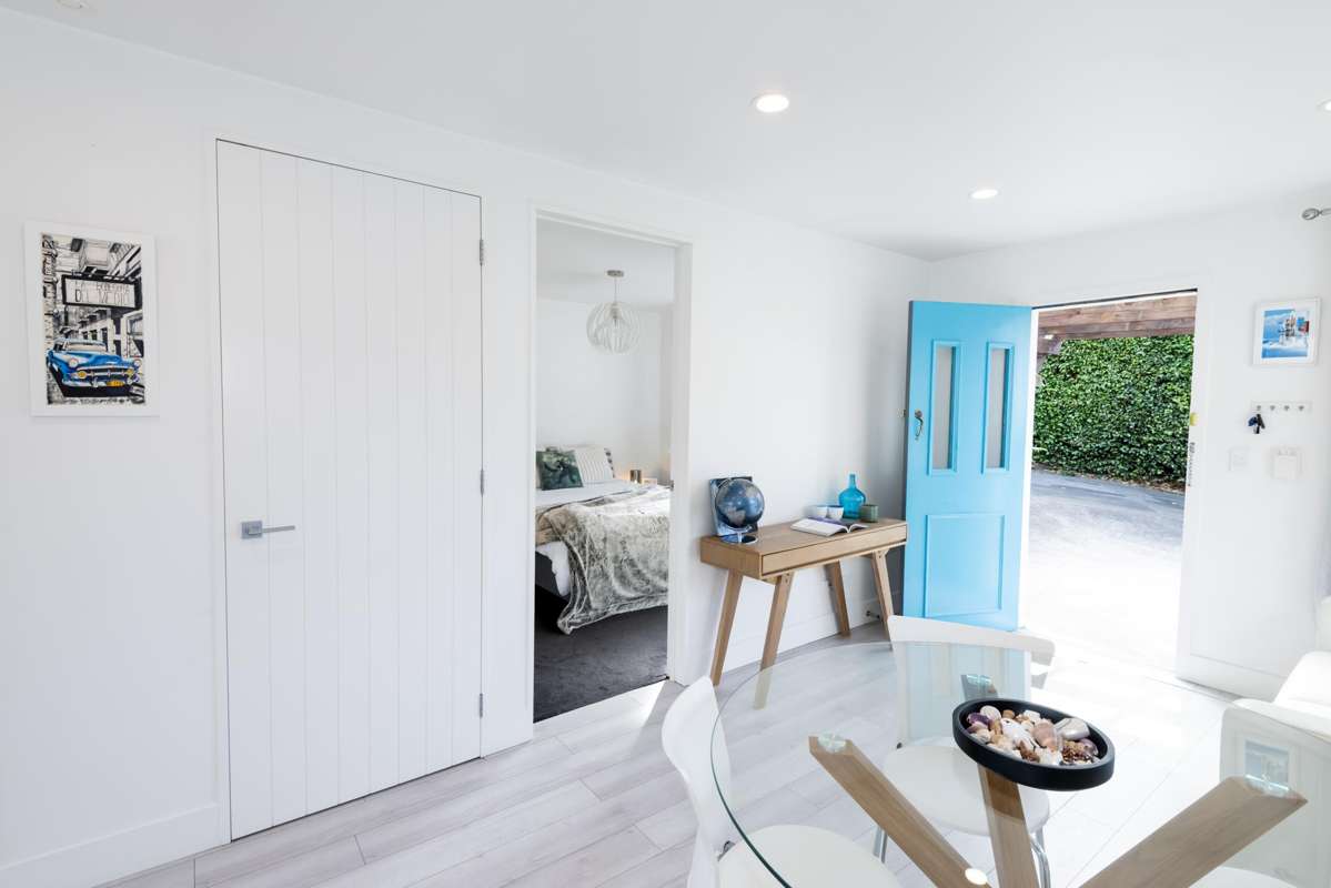 2/68 Hawera Road_3