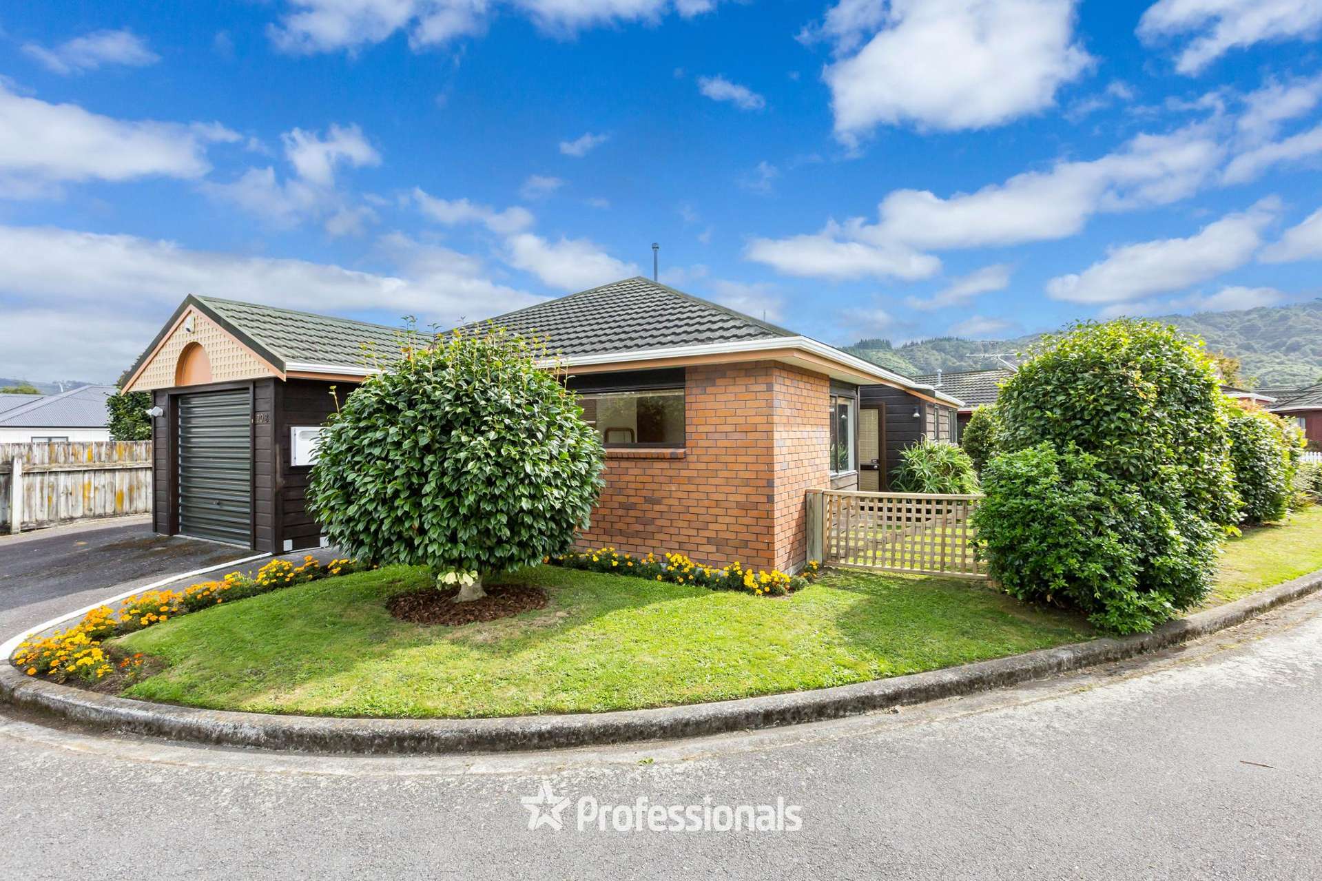 2/70B Gibbons Street Ebdentown_0