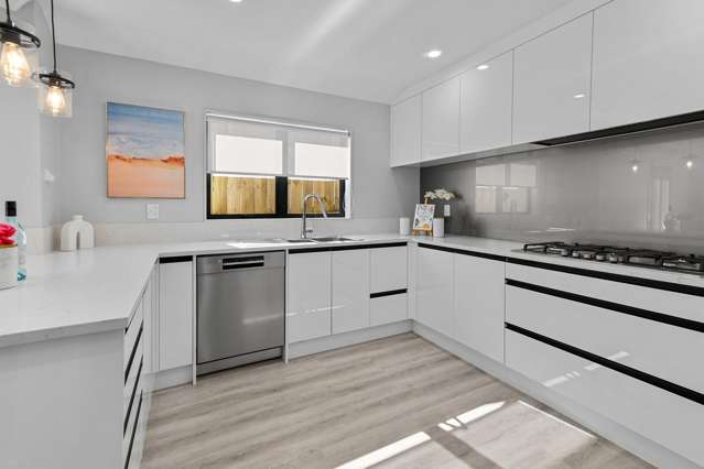 2A Ravello Rise Flat Bush_2