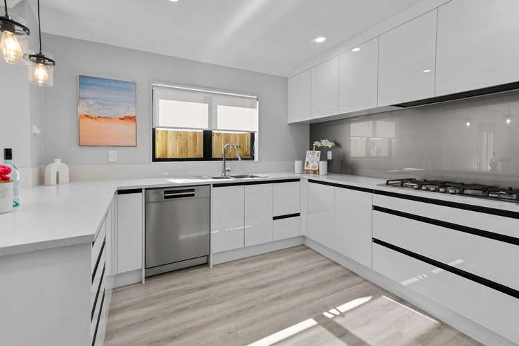 2A Ravello Rise Flat Bush_2