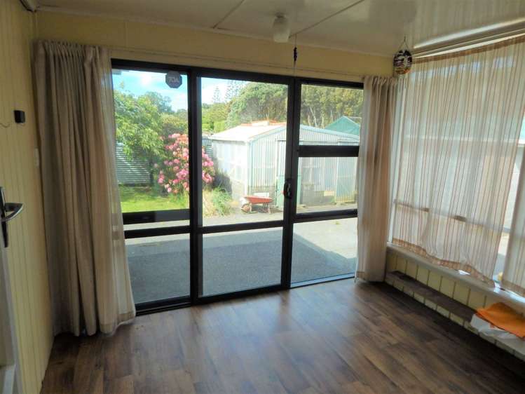 204 Sewell Street Hokitika_13