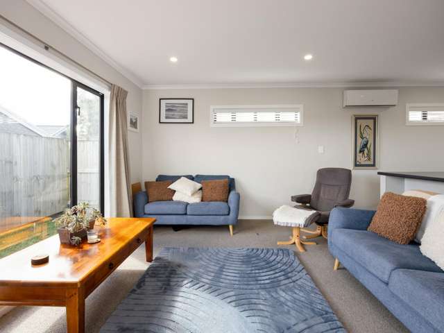 2/22 Iwi Road Baverstock_3