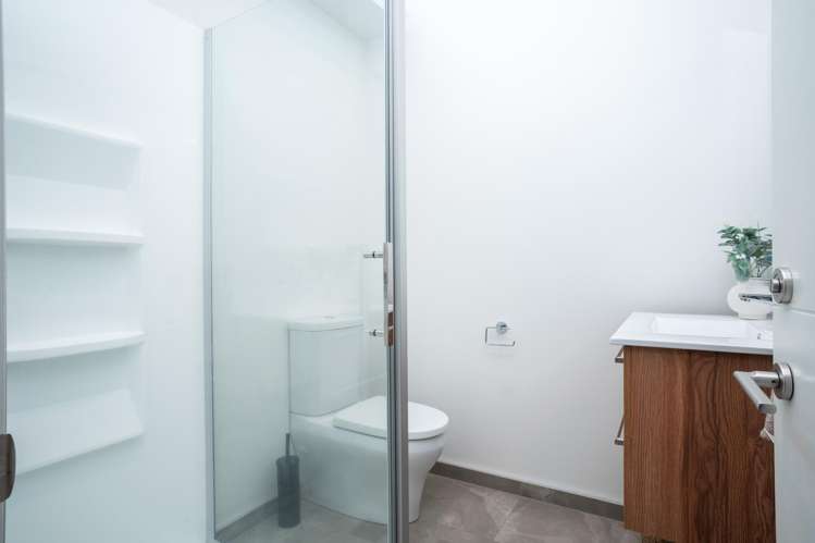 28 Church Square Addington_12