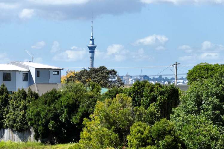 2/30 Martin Crescent Northcote_14