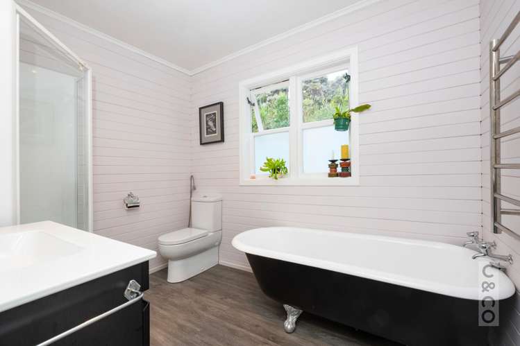 244 School Road Waimauku_32