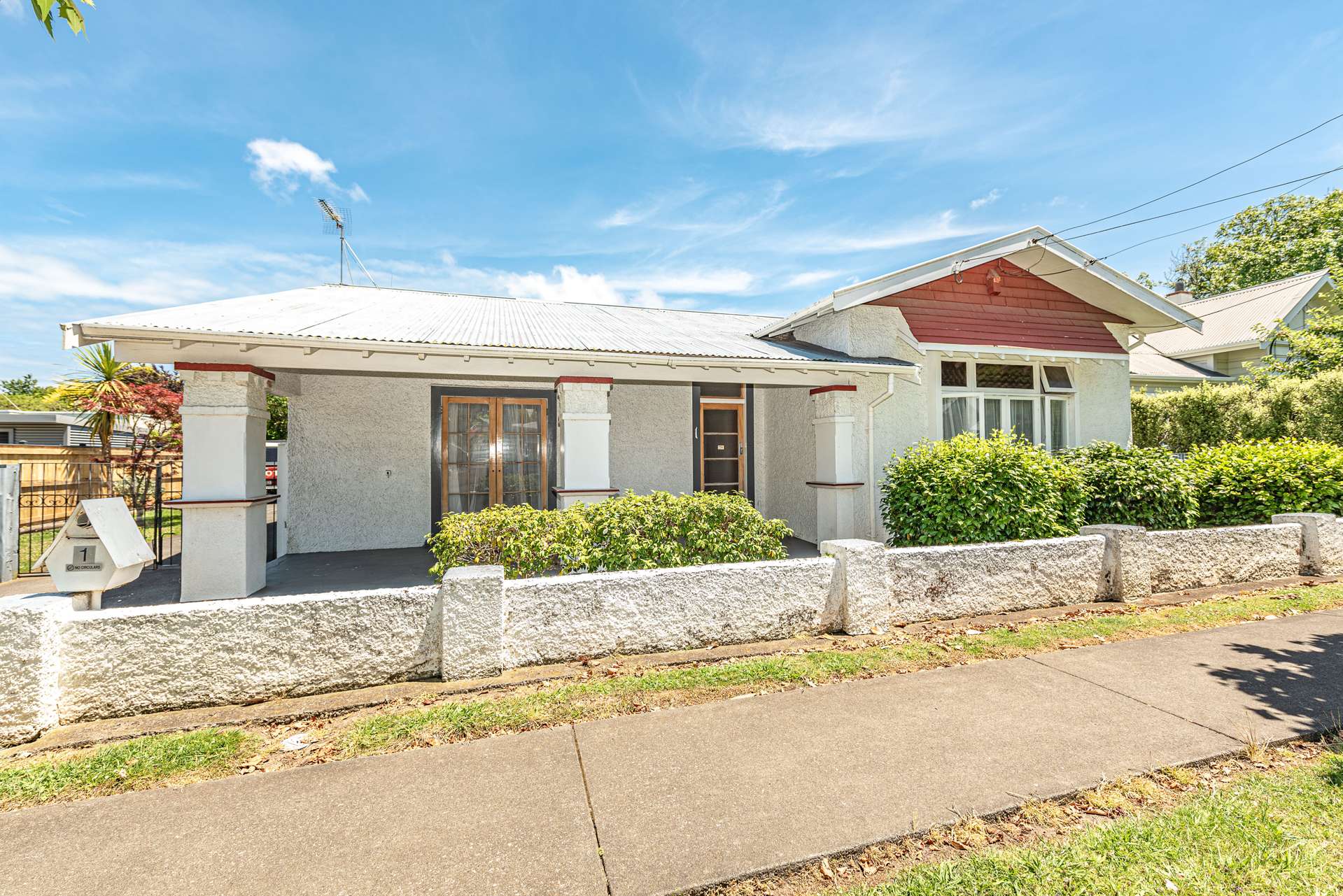 1 Parkes Avenue Saint Johns Hill_0