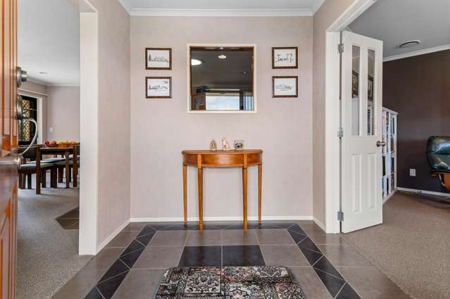 16 Frame Place Owhata_1