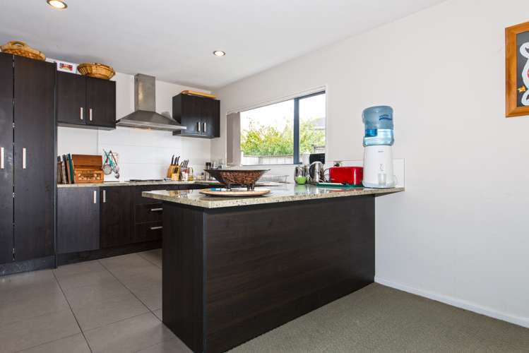 18 Riverglade Parkway Te Atatu South_7