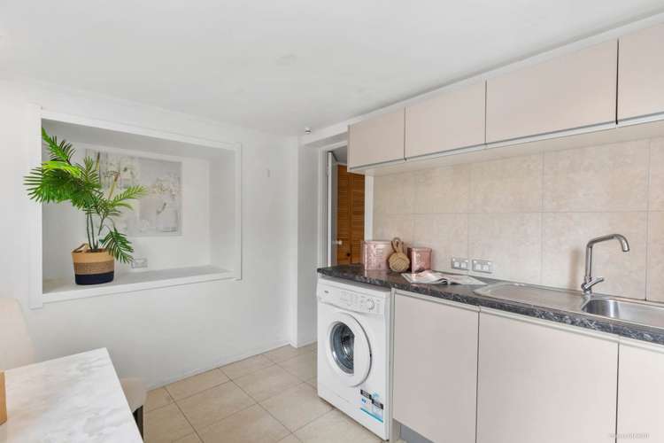 1/160 East Coast Road Forrest Hill_11