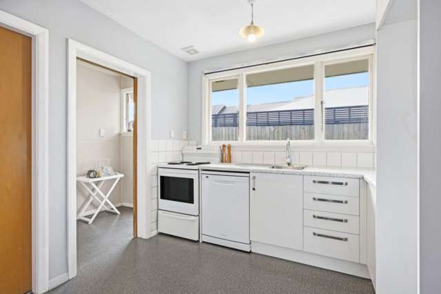 3/426 Armagh Street Linwood_4