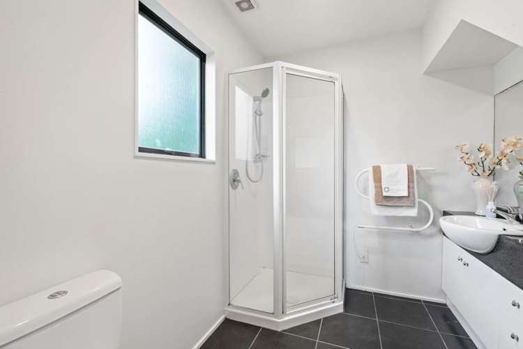 3/6 Woodall Place Totara Vale_16