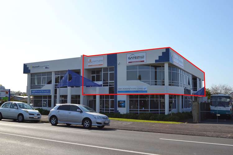 Unit A1/129 Onewa Road Northcote_0