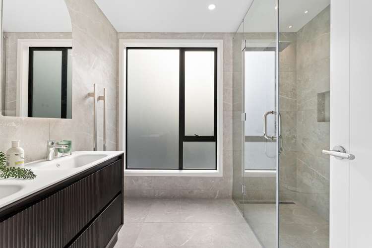 545 Beach Road Murrays Bay_23