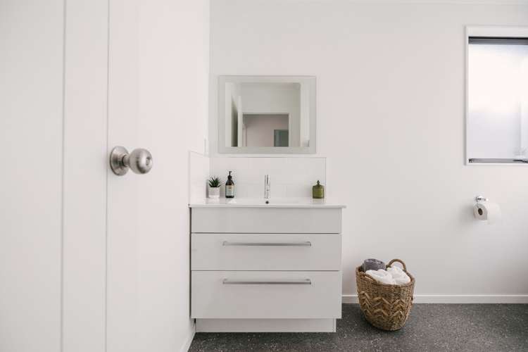 1 Annandale Avenue Takaro_16