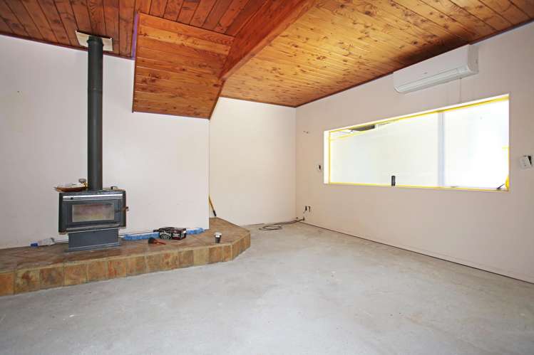 123F Irwin Road Kingseat_11