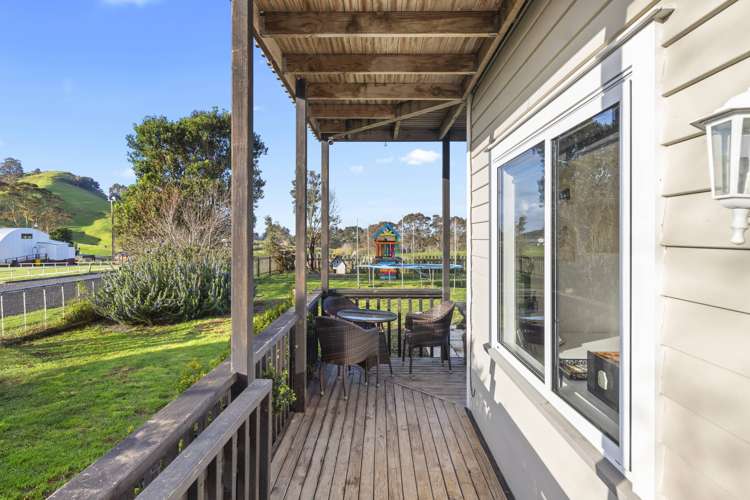 17 Kohanga Road Te Kohanga_18