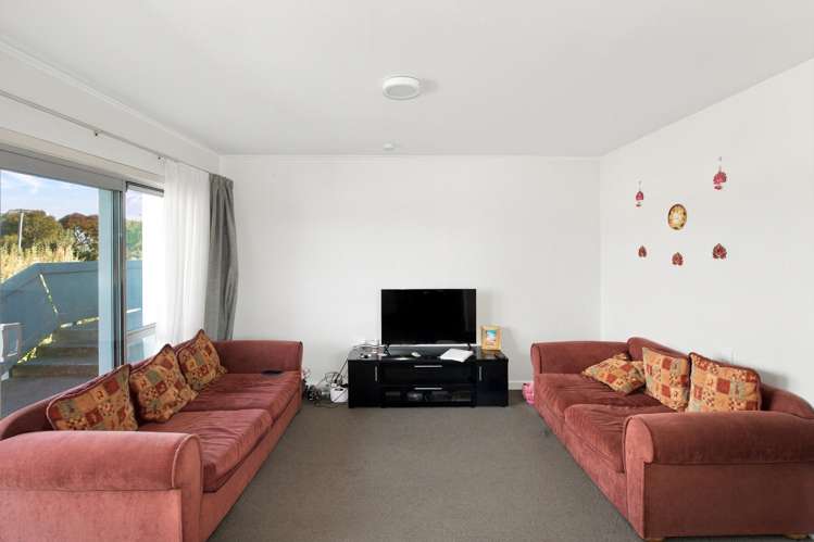 1-5/2 Douglas Street Lincoln_11