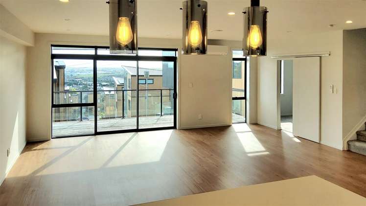 17 Timo Way Flat Bush_3