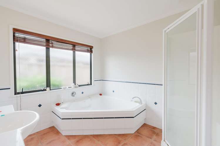 9 Flora Way Rototuna_11