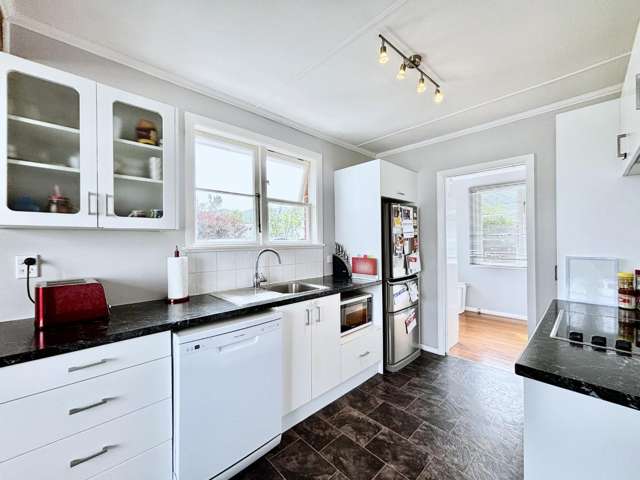 179 Waddington Drive, Naenae