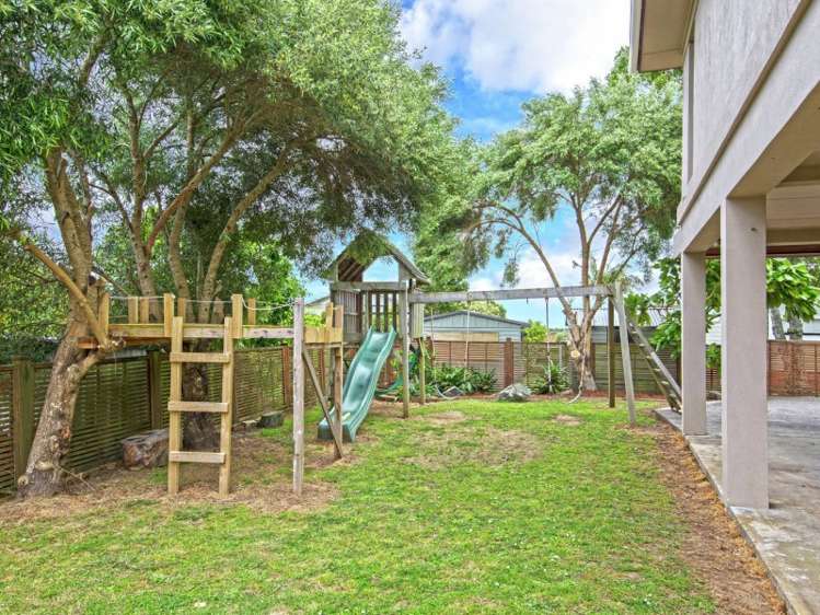 111 Hutchinsons Road Bucklands Beach_5