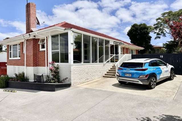 19 Fairlea Road Te Atatu South_1