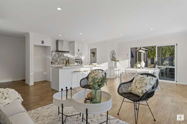 53 Awataha Crescent Pyes Pa_4