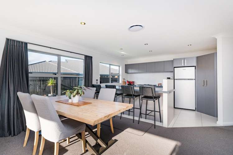 26 Chestnut Close Kelvin Grove_3