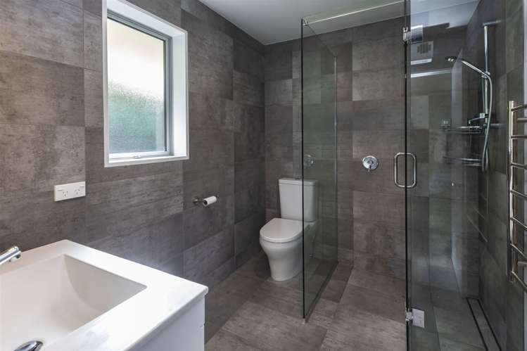 35 Sapphire Street Casebrook_12