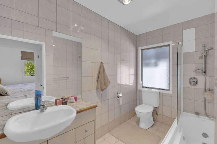 3 Sudbury Court Rototuna North_13