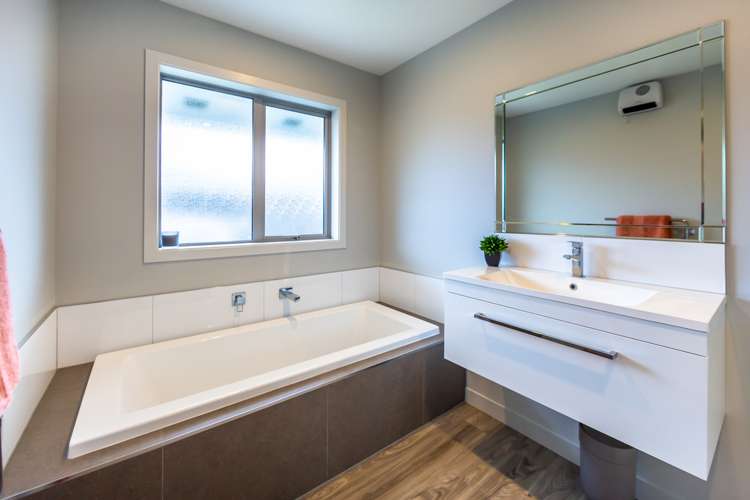 8 Doncaster Avenue Lincoln_21