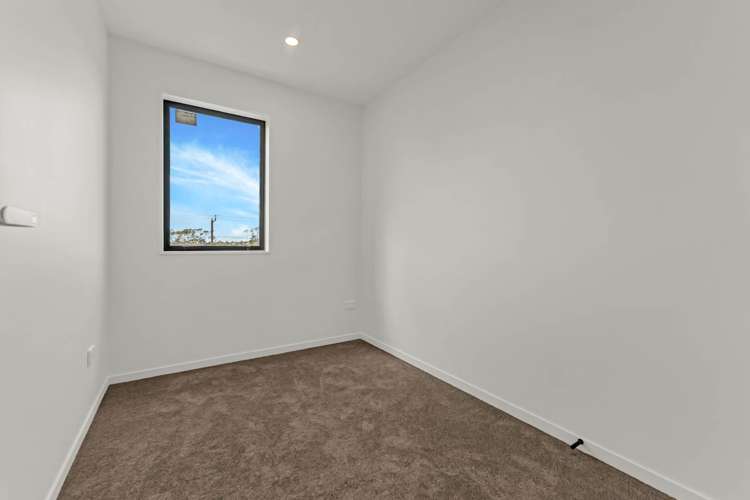 38 Paretao Street Massey_18