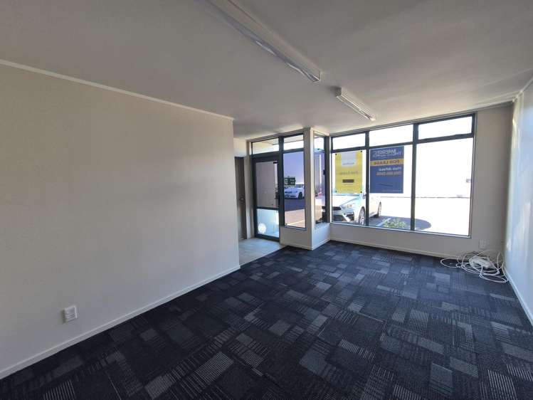 4/15 Paramount Drive Henderson_8