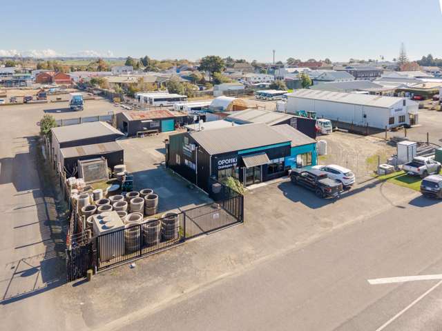 Freehold land, buildings and business, all in one!