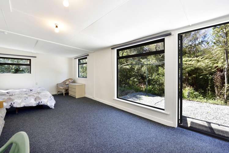 3215 Archers Road Tennyson Inlet_22