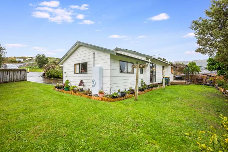 8 Ribbonwood Terrace Porirua East_19
