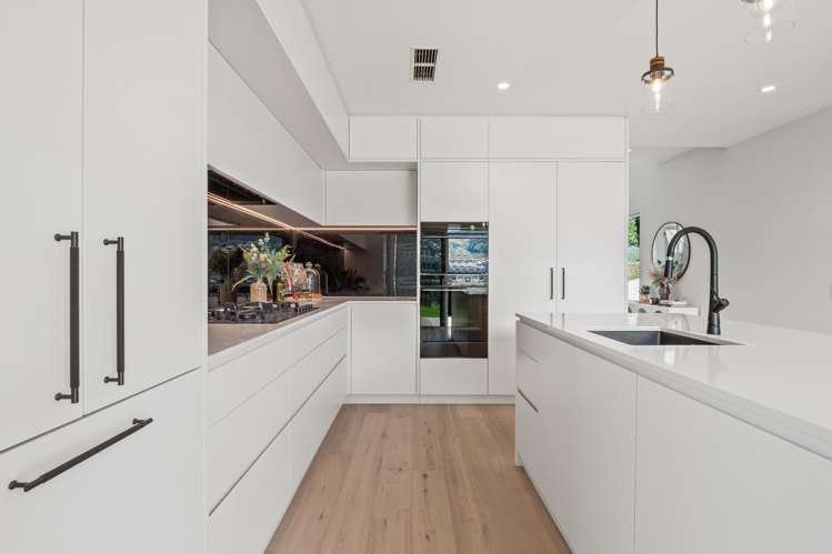 209 Peninsula Road Kelvin Heights_8