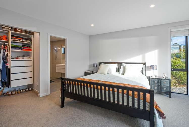 100 Mission Cove Company Bay_11