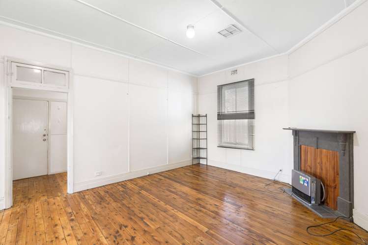 52 George Street Junee_4