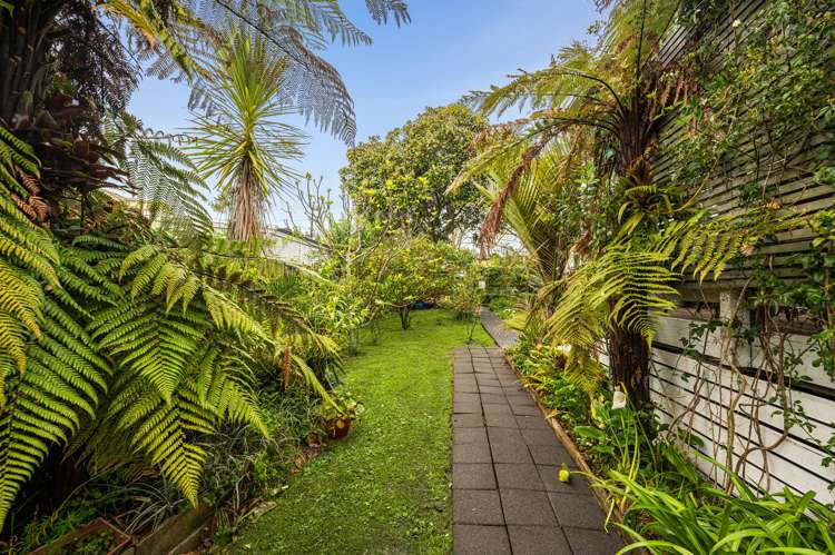 193 Henderson Valley Road Henderson_20