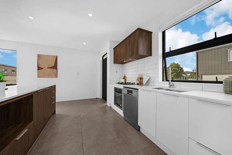 16 Paterae Lane Flat Bush_1