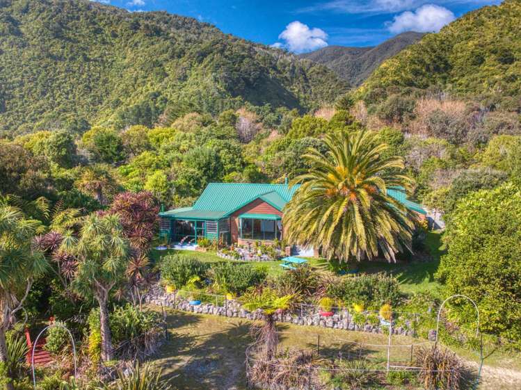 2A Golden Sands Road Barrytown_29