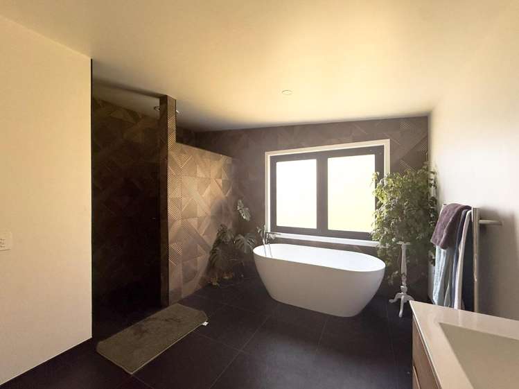 7 Parawera Drive 1045_12