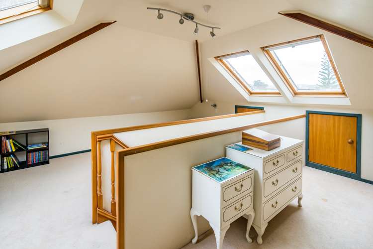 2 Elphinstone Avenue Strathmore Park_9