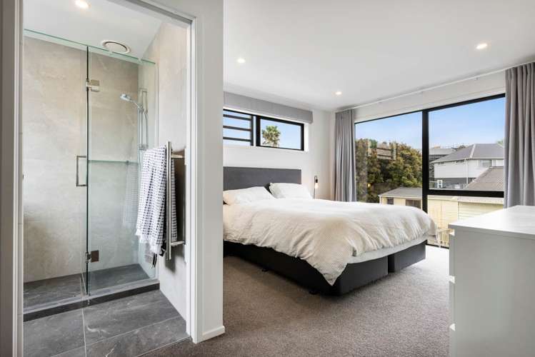 8 Reg Pearce Way Glen Innes_17