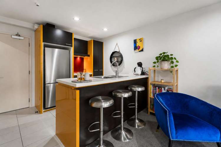 209/401 New North Road_5