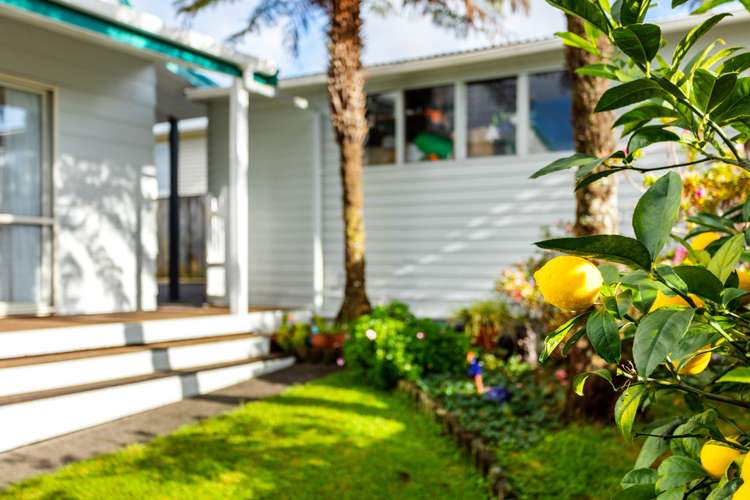 2/8 Rickards Place New Lynn_19